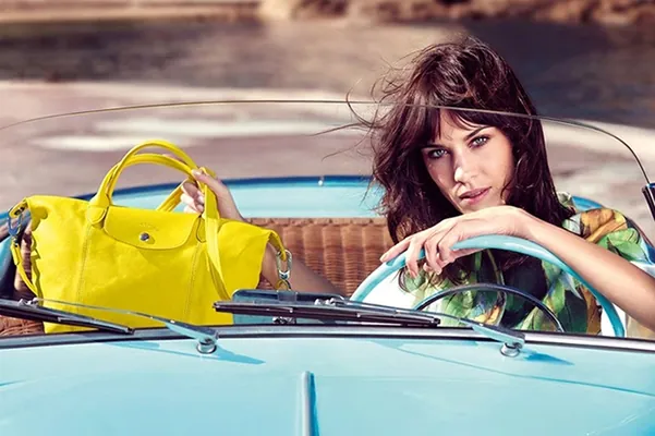 Алекса Чанг снялась в новой рекламной кампании Longchamp  Известная модель