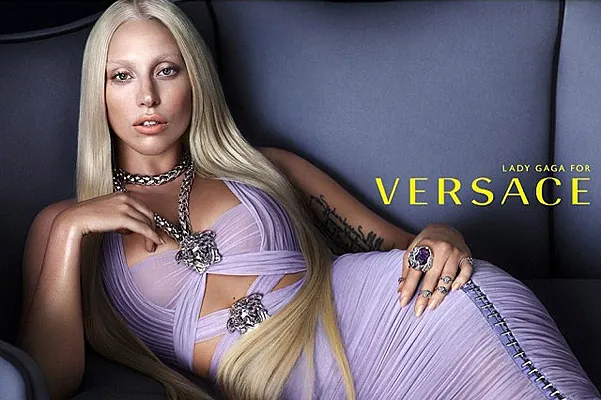 Первые фото Леди Гаги для Versace Первые фото Леди Гаги для Versace