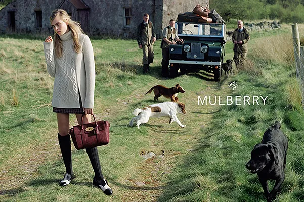 Загородная романтика: Кара Дельвинь в рекламе коллекции Mulberry