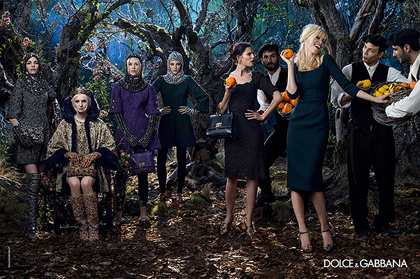 Заколдованный лес: Клаудиа Шиффер в рекламной кампании Dolce & Gabbana