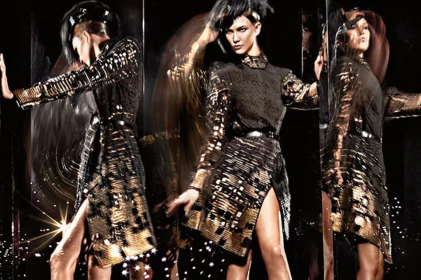 Woman in Motion: Карли Клосс в рекламной кампании Donna Karan Woman in Motion: Карли Клосс в рекламной кампании Donna Karan