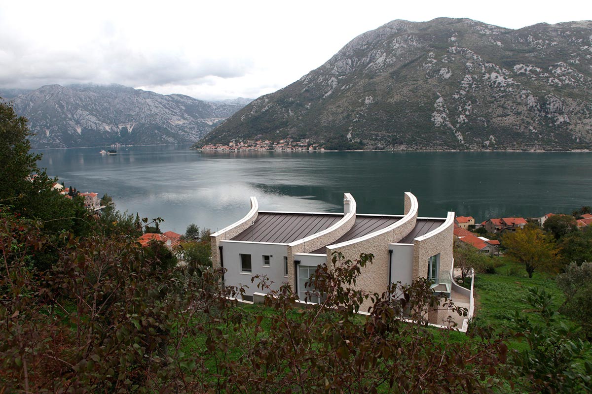 Дом у моря в Черногории