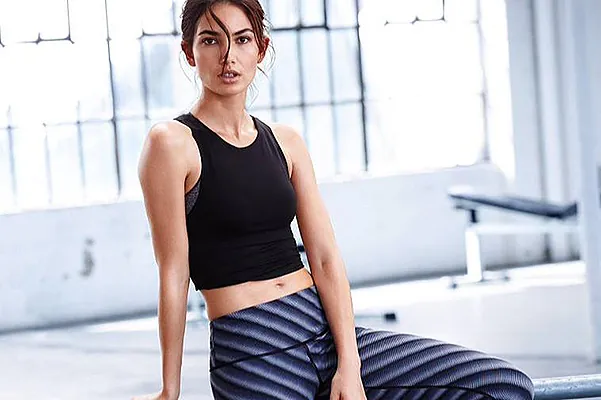 Кэндис Свэйнпол и Лили Олдридж в первом каталоге Victoria's Secret Sport