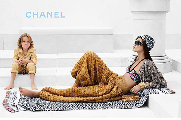 Джоан Смоллс и Хадсон Крониг представляют круизную коллекцию Chanel