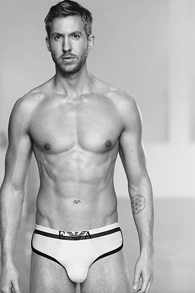 Кэлвин Харрис снялся в рекламной кампании мужского нижнего белья