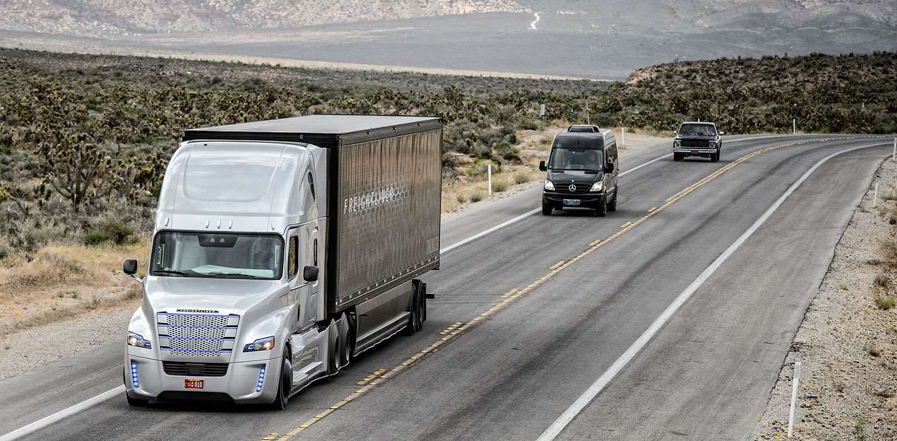 В США выпустили на дорогу грузовик с автопилотом