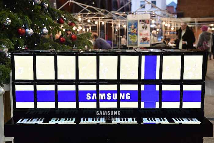 Samsung собрала пианино из планшетов