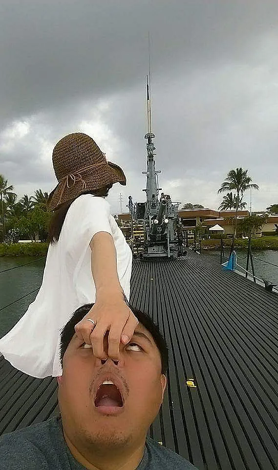 Отличная пародия на фотопроект Следуй за мной Отличная пародия на фотопроект Следуй за мной
