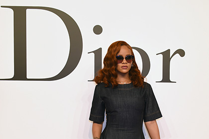 Рианна создала коллекцию солнцезащитных очков для Dior