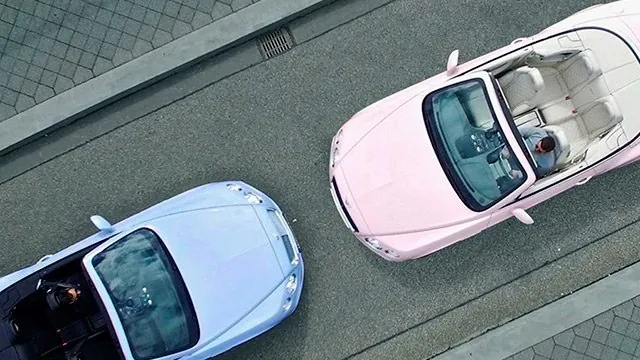 Bentley объединились с Pantone Bentley объединились с Pantone