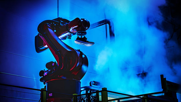 Adidas откроет фабрику с сотрудниками-роботами в 2017 году.