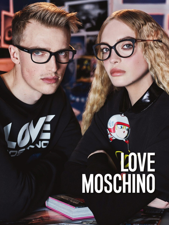 Элла Уэнстром и Виктор Найландер в рекламной кампании Love Moschino