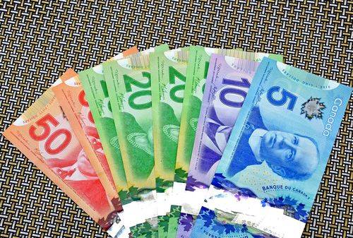 В Канаде могут начать выпускать рекламу на денежных купюрах