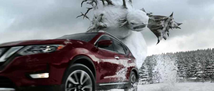 Nissan сразился с армией злых снеговиков