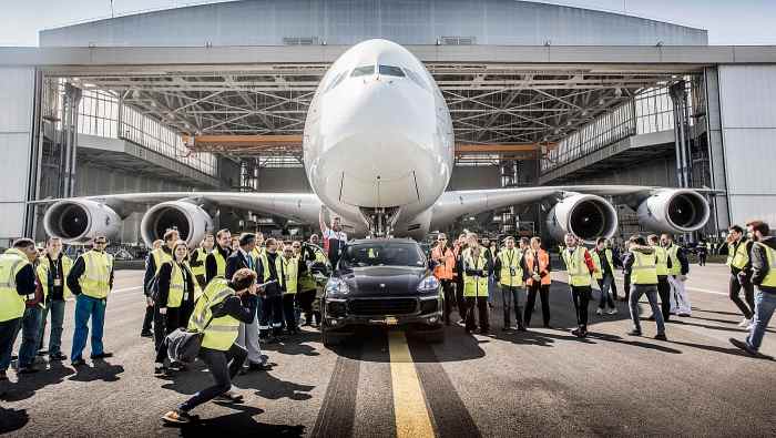 Porsche Cayenne протащил Airbus А380