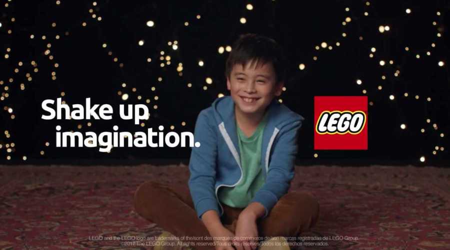 LEGO в рождественской кампании рекламирует звук своих деталей