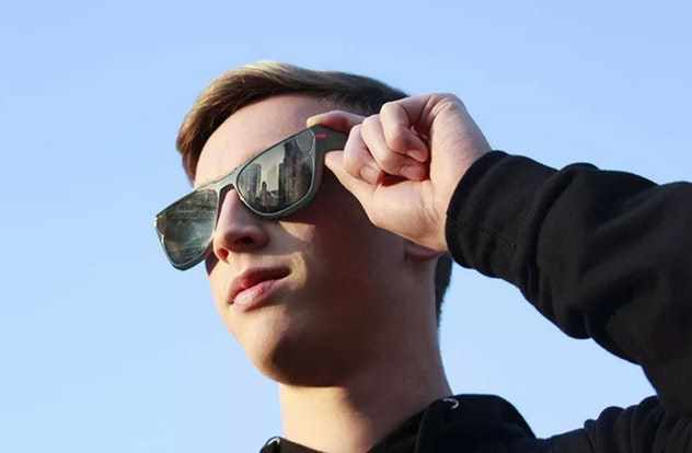 Acton создала солнцезащитные очки, записывающие видео и транслирующие его в соцсети