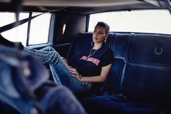 Белла Хадид в рекламной кампании True Religion