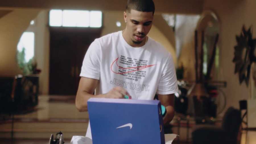 Nike и Foot Locker сняли рекламу в стиле ретро с форвардом «Бостона»