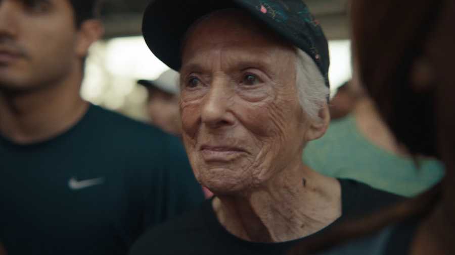 Nike снял видео про пожилую бегунью