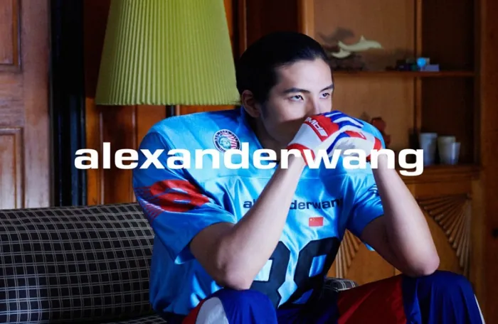 Королевы красоты и чирлидерши в рекламе Alexander Wang