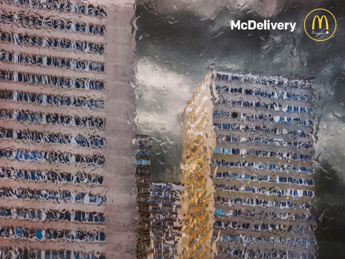 McDonald’s рассказал о преимуществах доставки с помощью непогоды