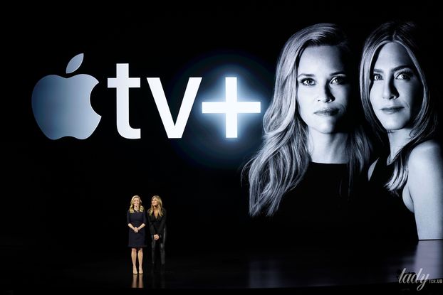 Стивен Спилберг, Дженнифер Энистон и другие знаменитости прорекламировали Apple TV Plus.