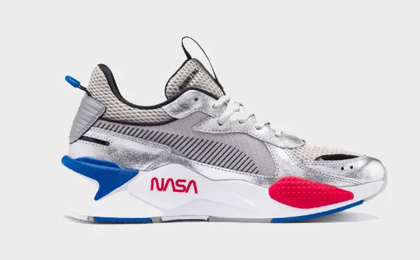 Puma создала кроссовки в честь юбилея высадки человека на Луну Puma создала кроссовки в честь юбилея высадки человека на Луну