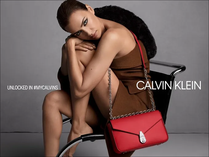 Ирина Шейк обнажилась для рекламы сумок Calvin Klein