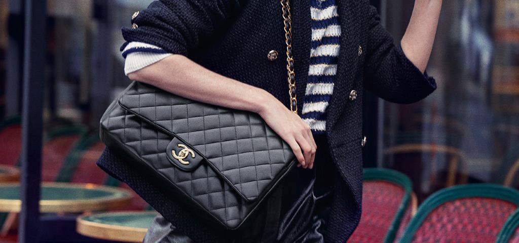 Chanel ограничил покупку культовых сумок до одной на покупателя в год