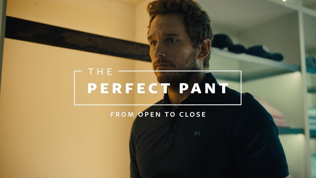Крис Пратт играет в гольф в рекламе бренда мужской одежды