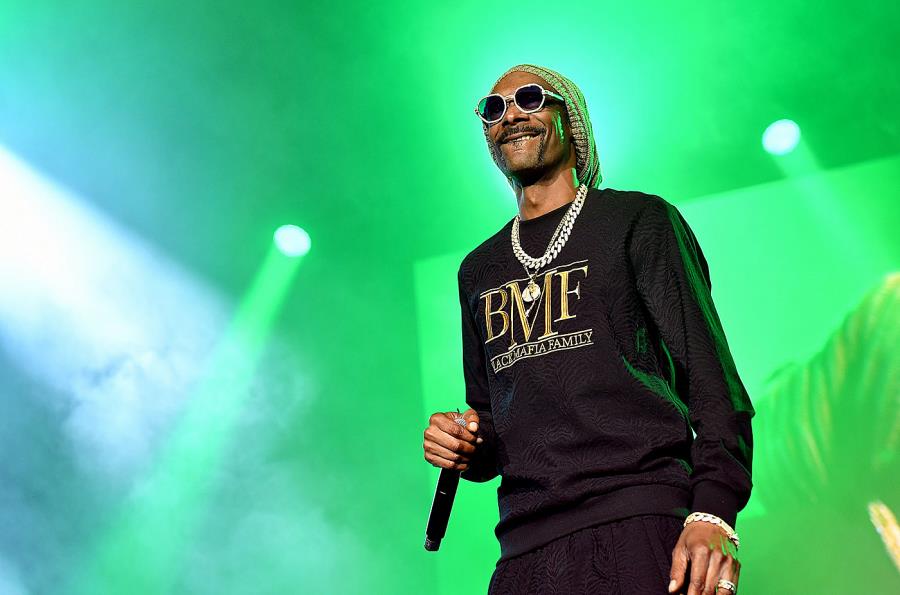 Снуп Догг создаст бренд хот-догов под названием Snoop Doggs