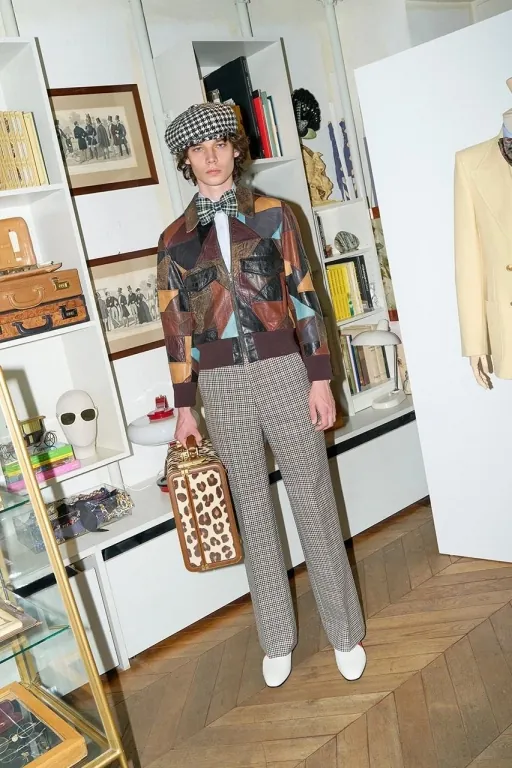 Gucci и Гарри Стайлз показали совместную коллекцию Gucci и Гарри Стайлз показали совместную коллекцию