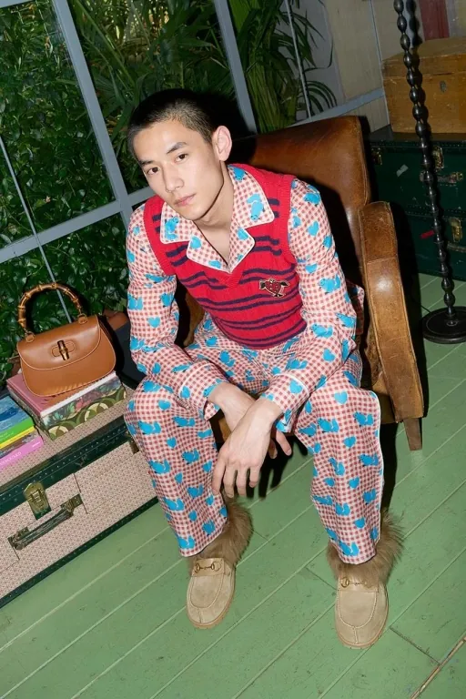 Gucci и Гарри Стайлз показали совместную коллекцию Gucci и Гарри Стайлз показали совместную коллекцию