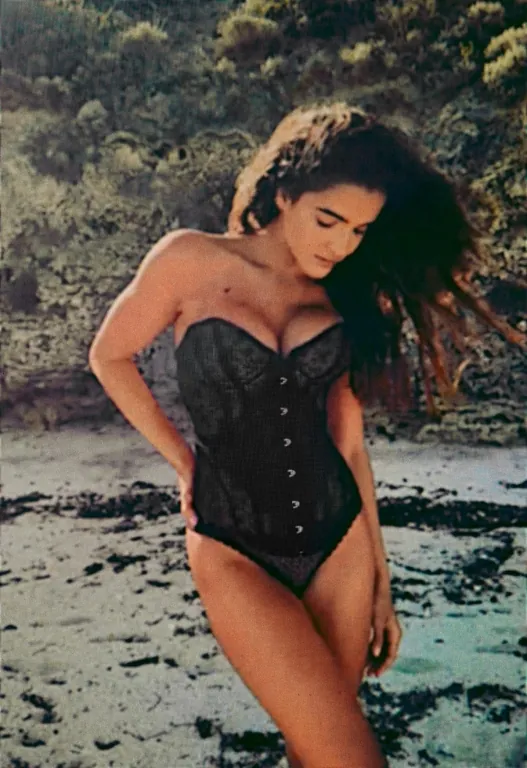Agent Provocateur показал летнюю кампанию в винтажном стиле