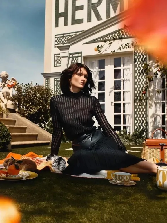 Hermès представил осеннюю кампанию Hermès представил осеннюю кампанию