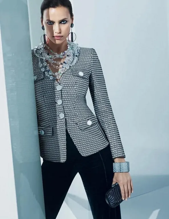 Ирина Шейк снялась в осенней кампании Giorgio Armani