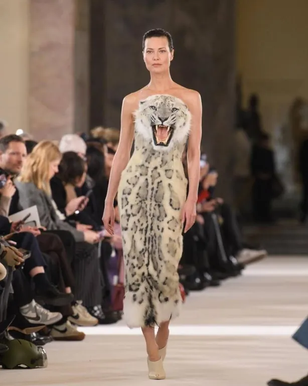 Зоозащитники ополчились на бренд Schiaparelli