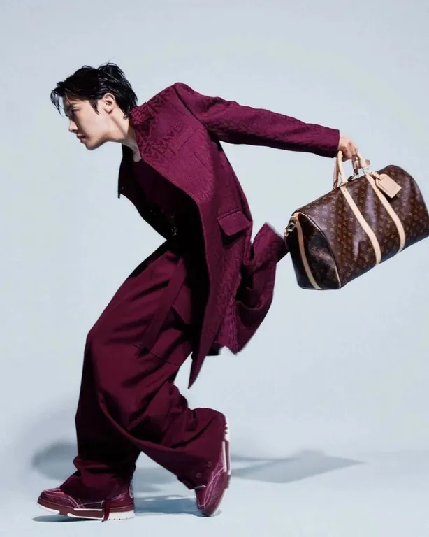 J-Hope с BTS снялся в рекламной кампании Louis Vuitton