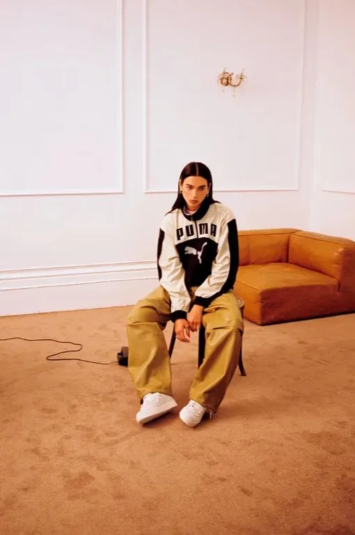 Дуа Липа снялась в новом лукбуке Puma Дуа Липа снялась в новом лукбуке Puma