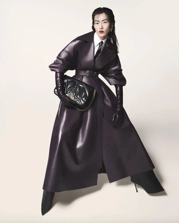 Эль Фаннинг и Наоми Кэмпбелл снялись в кампании Alexander McQueen