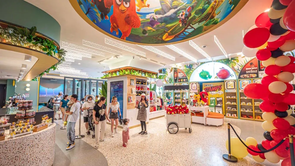 В Нью-Йорке открыли кафе-магазин, вдохновленный игрой Angry Birds