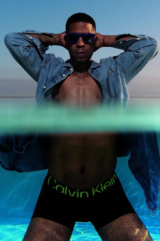 Кендалл Дженнер, Чонгук и другие появились в компейне Calvin Klein