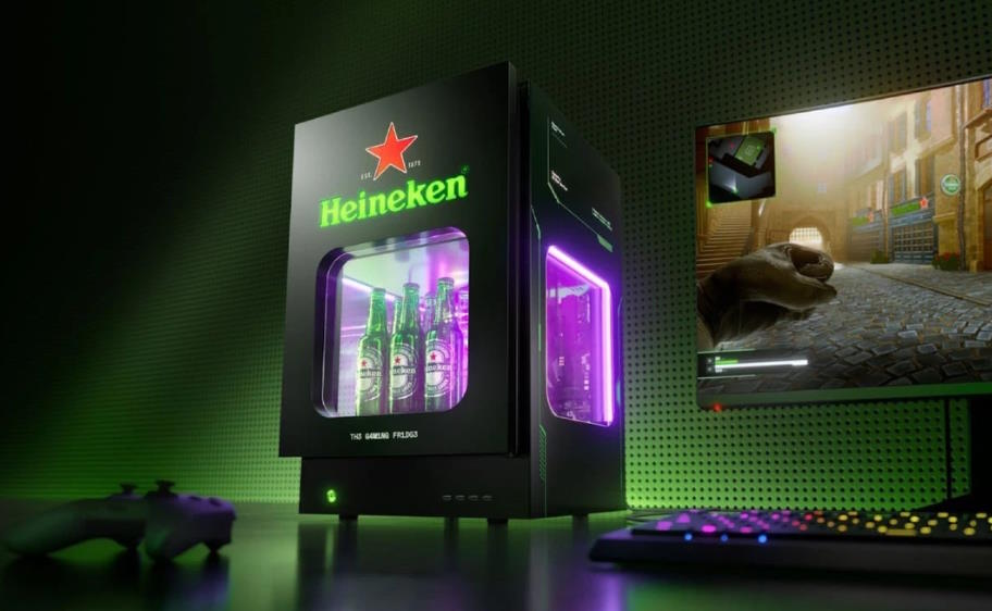 Heineken создал игровой холодильник, охлаждающий пиво и компьютер