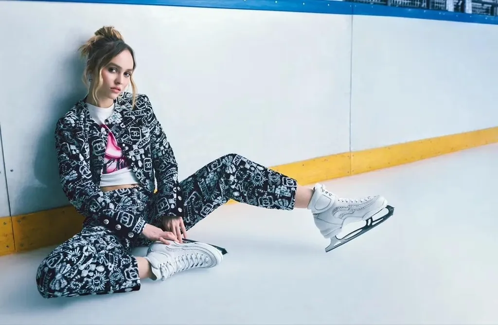 Лили-Роуз Депп снялась в кампании Chanel Лили-Роуз Депп снялась в кампании Chanel
