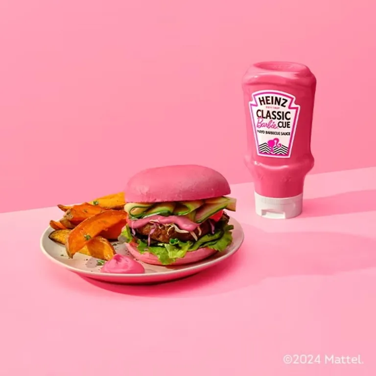 Heinz создал розовый соус, вдохновленный барбикором