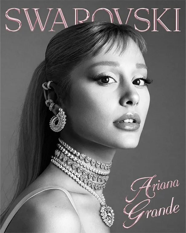 Swarovski и Ариана Гранде объединили кристаллы с музыкой