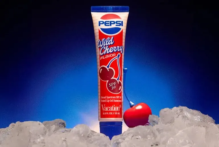 Pepsi, которую можно нанести на губы: Бренд выпустил первый в истории цветной бальзам со вкусом культовой газировки